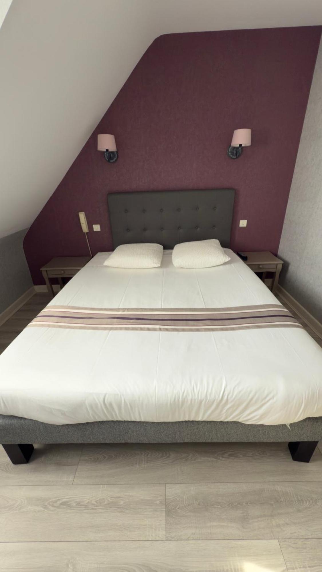 Logis Hotel Restaurant Des Voyageurs Tarnac ภายนอก รูปภาพ