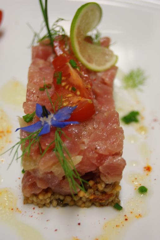 Logis Hotel Restaurant Des Voyageurs Tarnac ภายนอก รูปภาพ