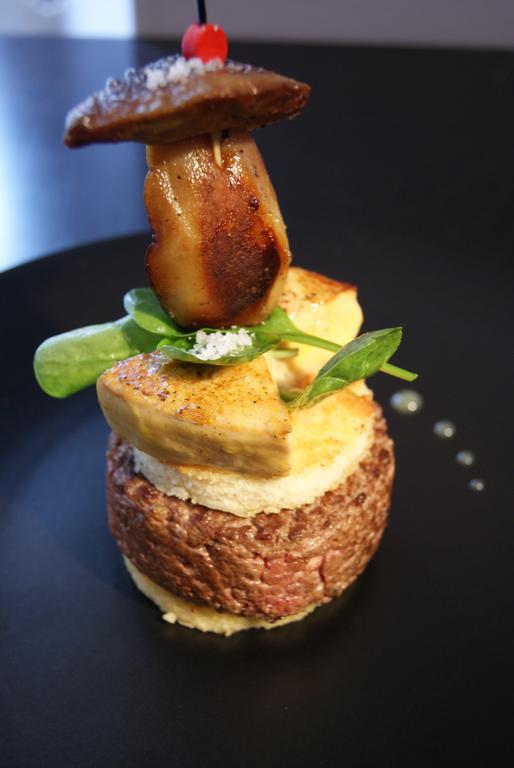 Logis Hotel Restaurant Des Voyageurs Tarnac ภายนอก รูปภาพ